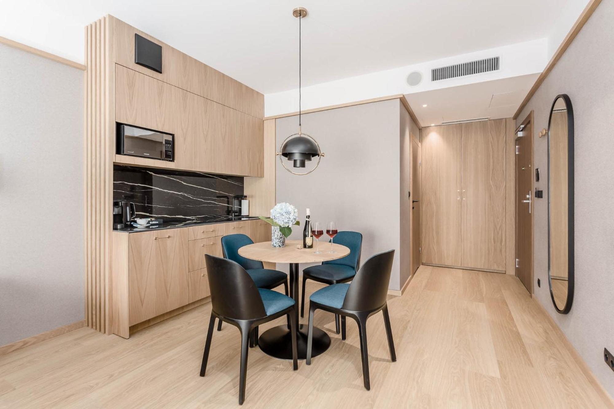 Deo Plaza - Apartamenty W Sercu Gdanska By Rent Like Home Bagian luar foto