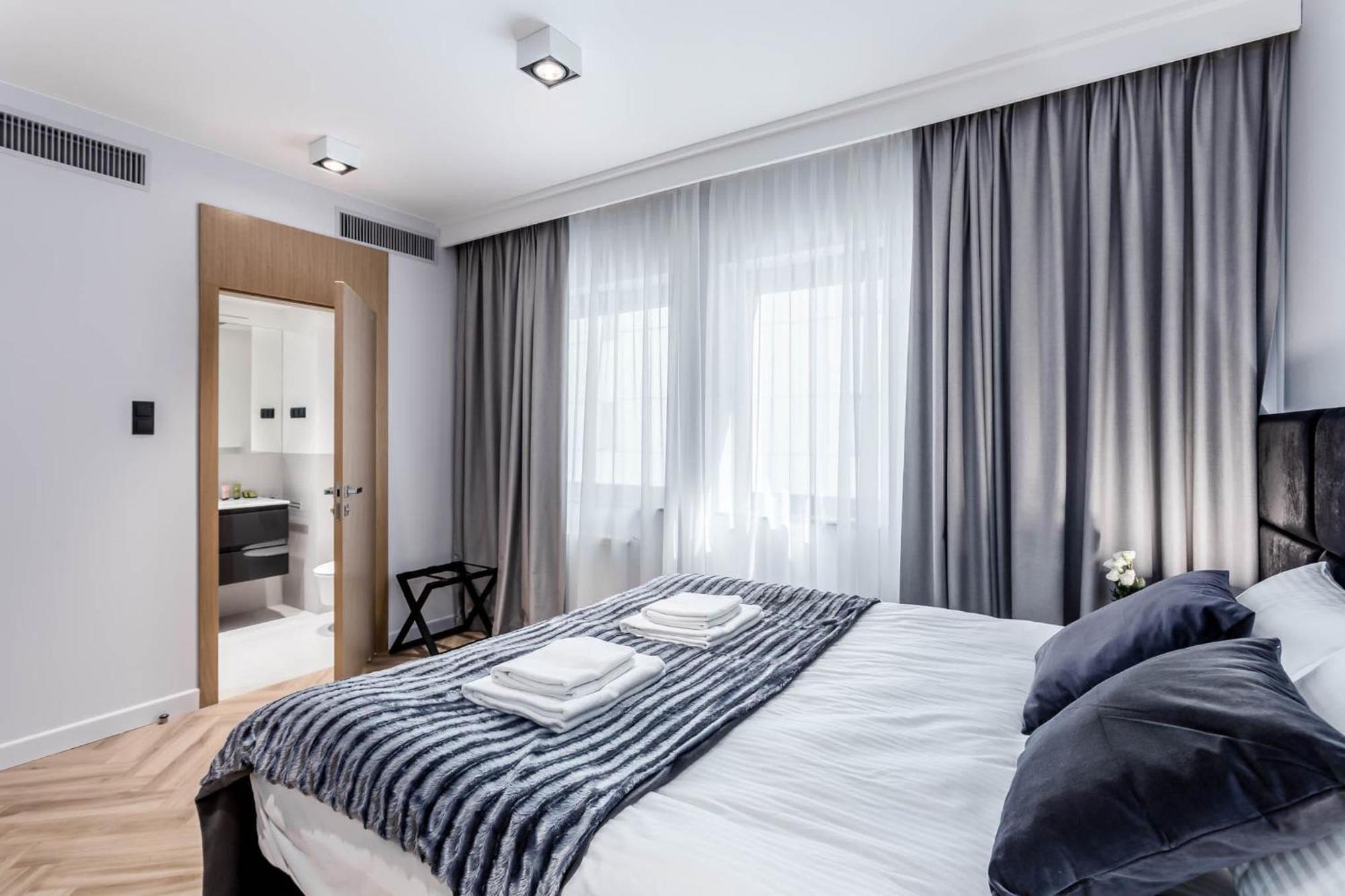 Deo Plaza - Apartamenty W Sercu Gdanska By Rent Like Home Bagian luar foto